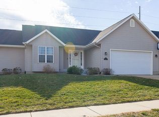 153 Greenfield St NE, Cedar Rapids, IA 52402