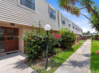 6603 Winfield Blvd APT B2, Pompano Beach, FL 33063