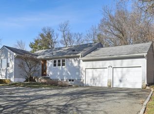 265 E Northfield Rd, Livingston, NJ 07039