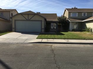 3869 Kellogg Ave, Sunrise Manor, NV 89115