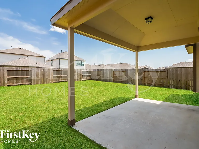 15418 Formaston Dr — Photo 15