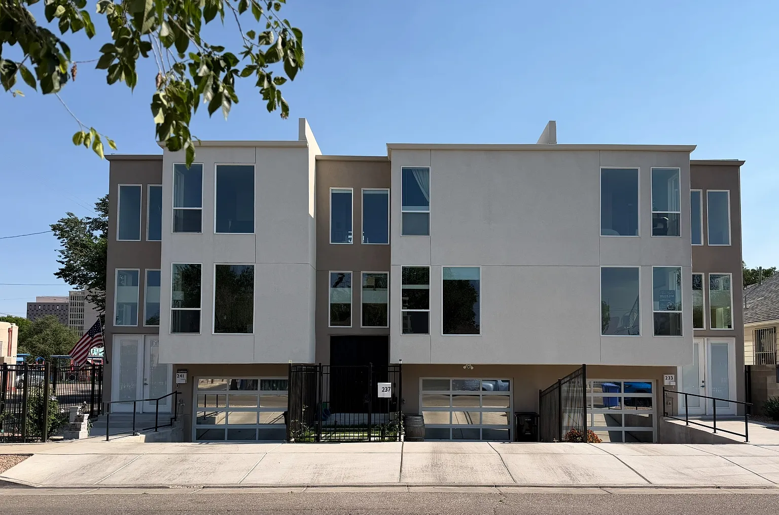 2 bed, 2.5 bath, 1411 sqft, $3,200 — Photo 1
