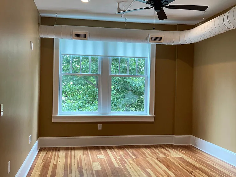 212 S Center St #203 — Photo 9