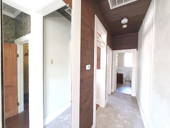 4th image of 415 Europe St #5