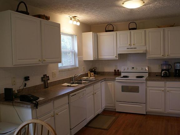 4th image of 7836 Katies Way Ln