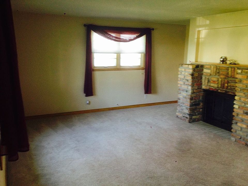 2nd image of 517 1st Ave NE
