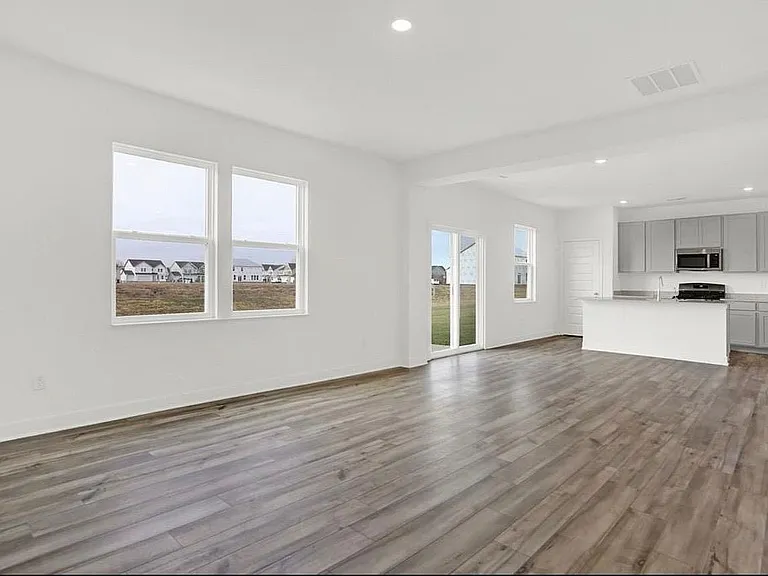 7432 Braxton Ct — Photo 4