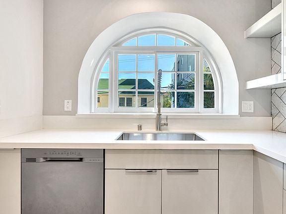 4th image of 646 Hauser Blvd #5