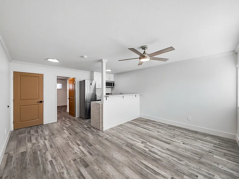 1019 Lewis Ave #3 — Photo 2
