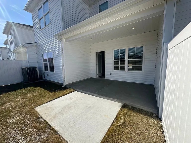 1850 Madison St #302 — Photo 30