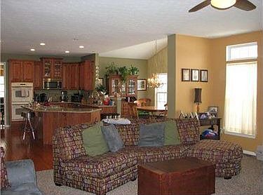 5th image of 1826 Pioneer Dr