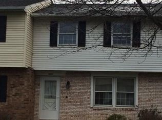 4628 Cox Dr #104H, Stow, OH 44224
