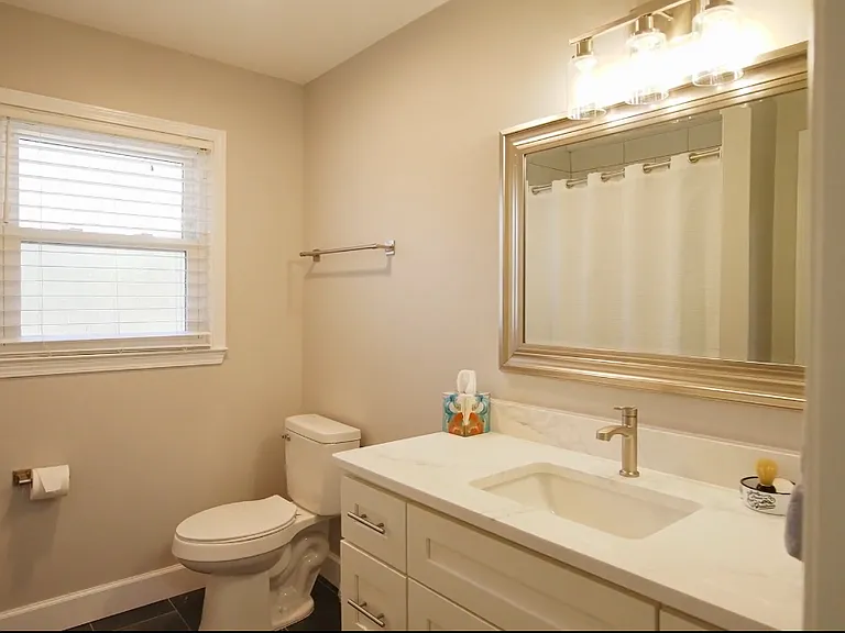 196 Avalon Dr — Photo 34