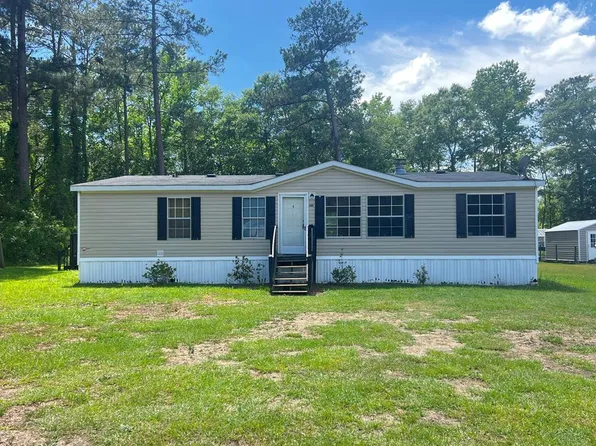 1086 Landing Rd, Manning, SC 29102