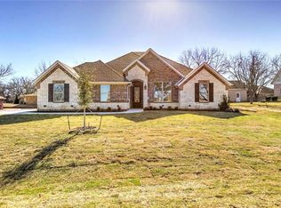 6115 Cherokee Dr, Granbury, TX 76049