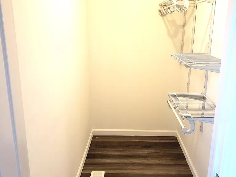 5470 Brook Point Rd — Photo 19