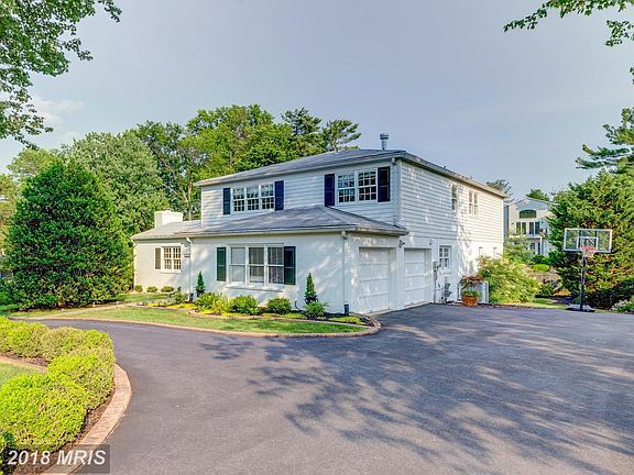 BEAUTIFUL AND UNIQUE FOR THE HAMLET!