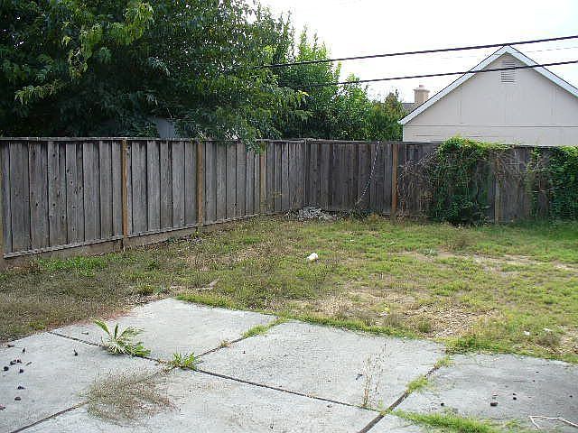 2nd image of 1499 Berona Way