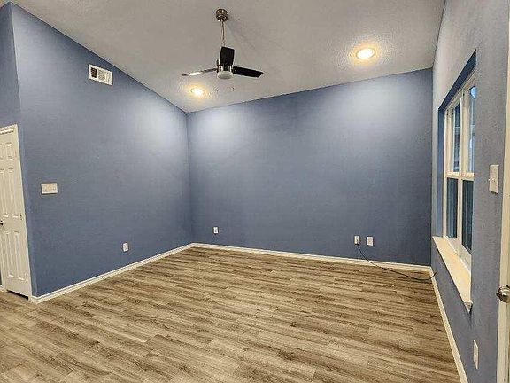 3rd image of 1713 Brennan Cir