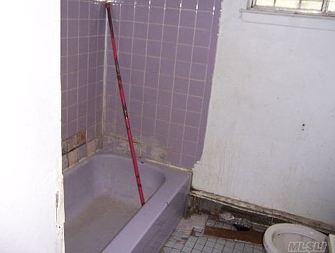 5th image of 31 1/2 Prospect St