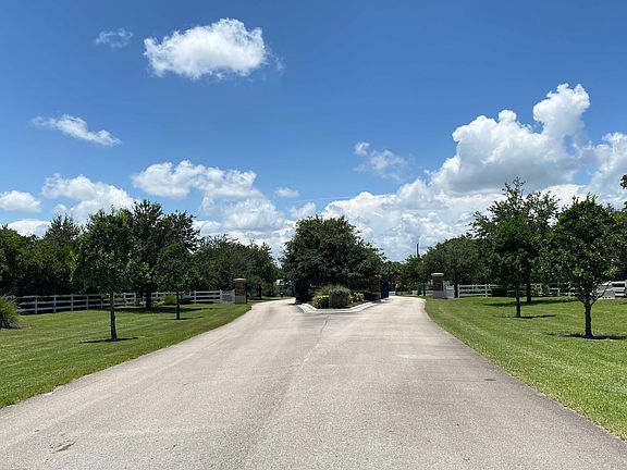 3rd image of 2582 Westhorpe Dr