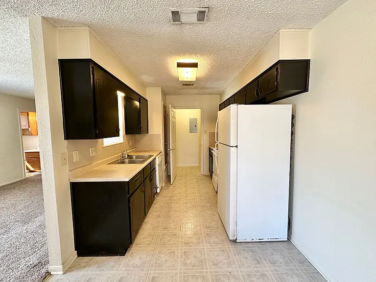 2609 Bermuda Drive — Photo 8
