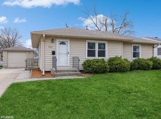 313 SE East Lawn Dr, Ankeny, IA 50021