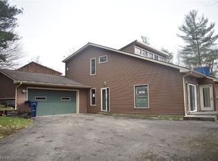 3019 Whispering Pines Dr, Canfield, OH 44406