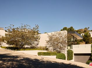1822 Marcheeta Pl, Los Angeles, CA 90069