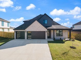 6413 S 59th St, Rogers, AR 72758