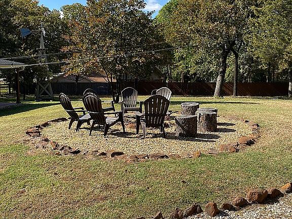 3rd image of 1205 Melissa Dr