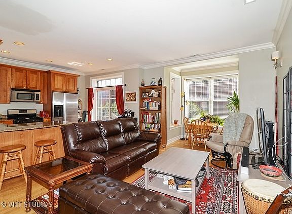 2nd image of 2711 N Mildred Ave APT 3B