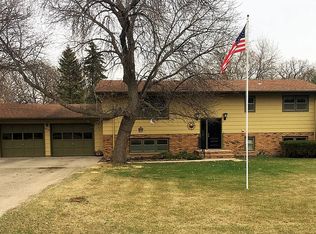 2318 13th Ave SW, Devils Lake, ND 58301