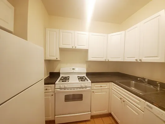 Rented by Douglas Elliman | media 10