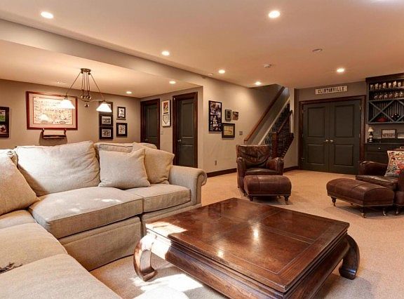 3rd image of 1539 Arlington Ave