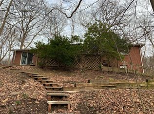 4650 Pleasant Valley Rd, Trafford, PA 15085