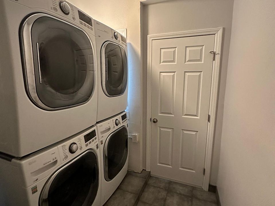 1st image of 12003 Gladhill Ave #1/2