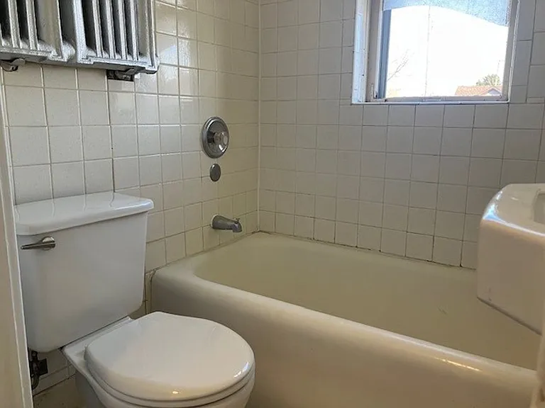 1108 Wisconsin Ave — Photo 16
