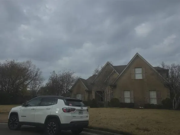 3637 Thorn Tree Ln, Southaven, MS 38672