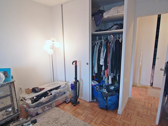4th image of 604 S Washington Sq APT 1208