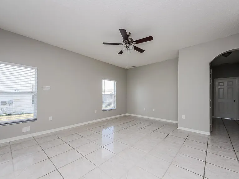 104 Bridgeport Way — Photo 4