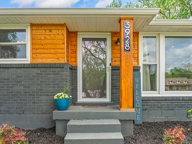 3928 Stilton Dr — Photo 3