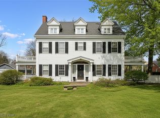 2830 Lee Rd, Shaker Heights, OH 44120