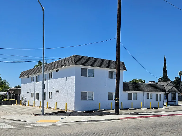 449 S Stockton Ave #3 — Photo 22