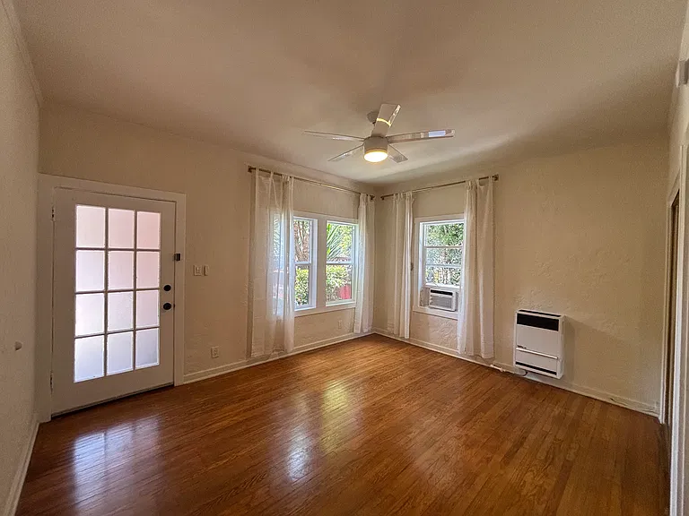 1334 N June St #1334 & 1/2 — Photo 9