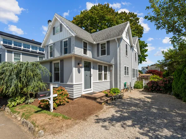 5 Maclean Place, Branford, CT 06405