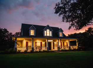 904 S Dexter Dr, College Station, TX 77840