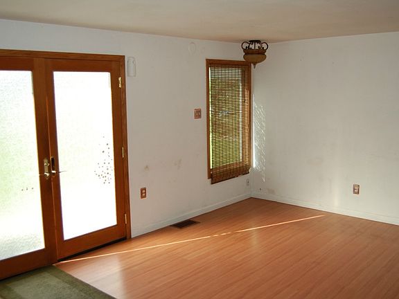 4th image of 407 113th St S