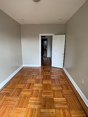 2nd image of 394 Montgomery St #3B