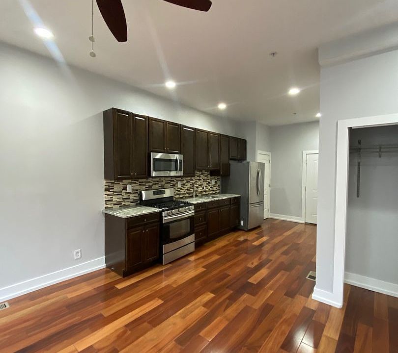 1st image of 1238 E Columbia Ave #4
